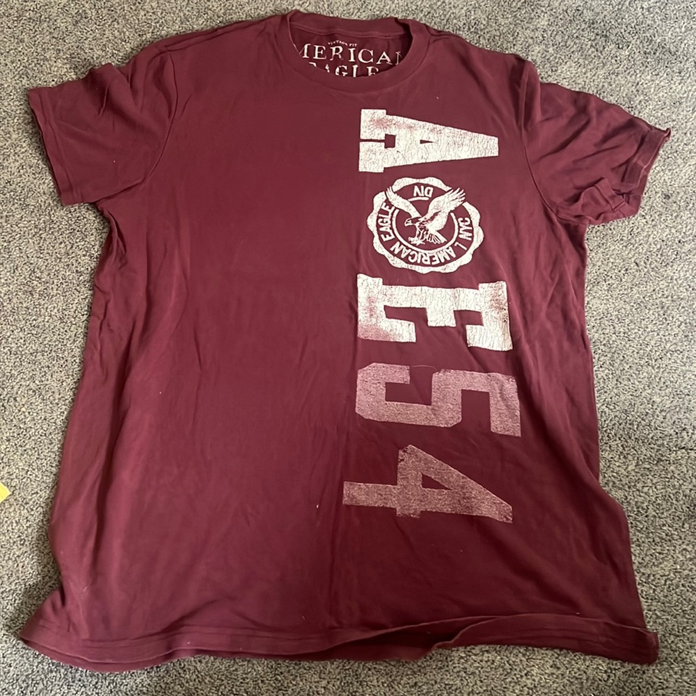 American eagle outfitters. Maroon with white lettering. Size L.